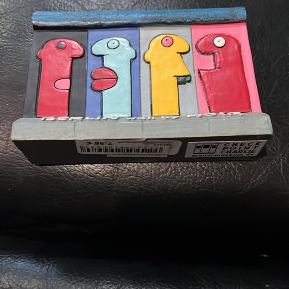 Berlin Wall by Noir Art Piece - Picture 3 of 3